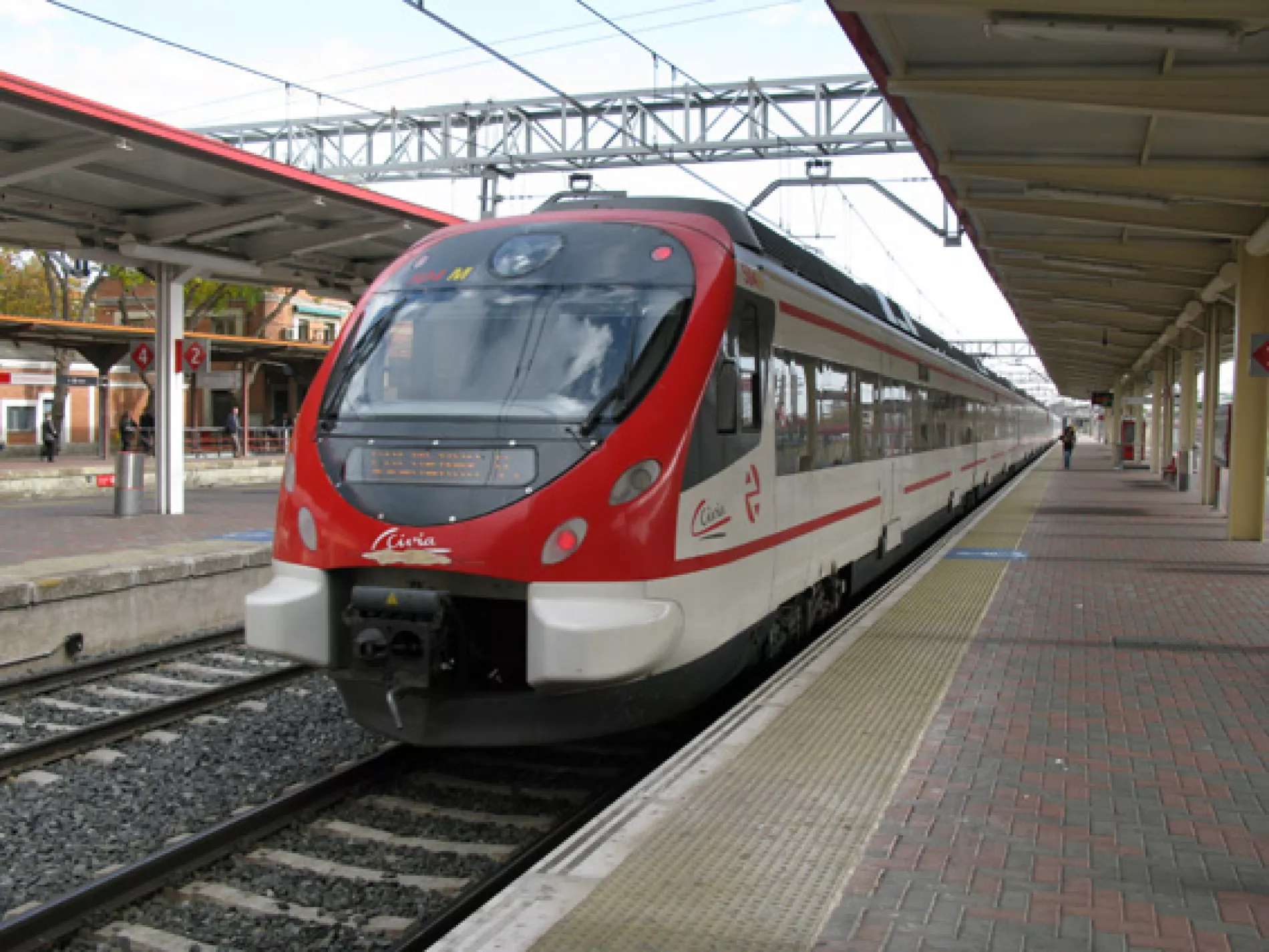 Starosta Vajnor žiada o opakované zavedenie vlakovej linky ako mestskej hromadnej dopravy.