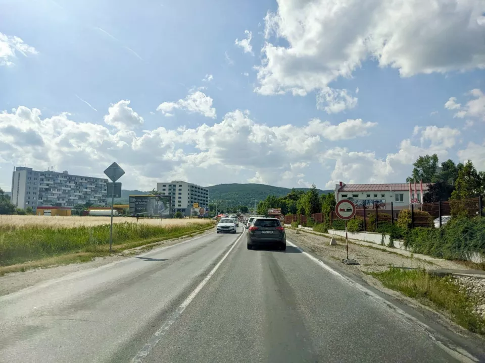 Rekonštrukcia cesty s obmedzením dopravy na ulici Rybničná v úseku od pumpy Tanker po most ponad Púchovskú ulicu