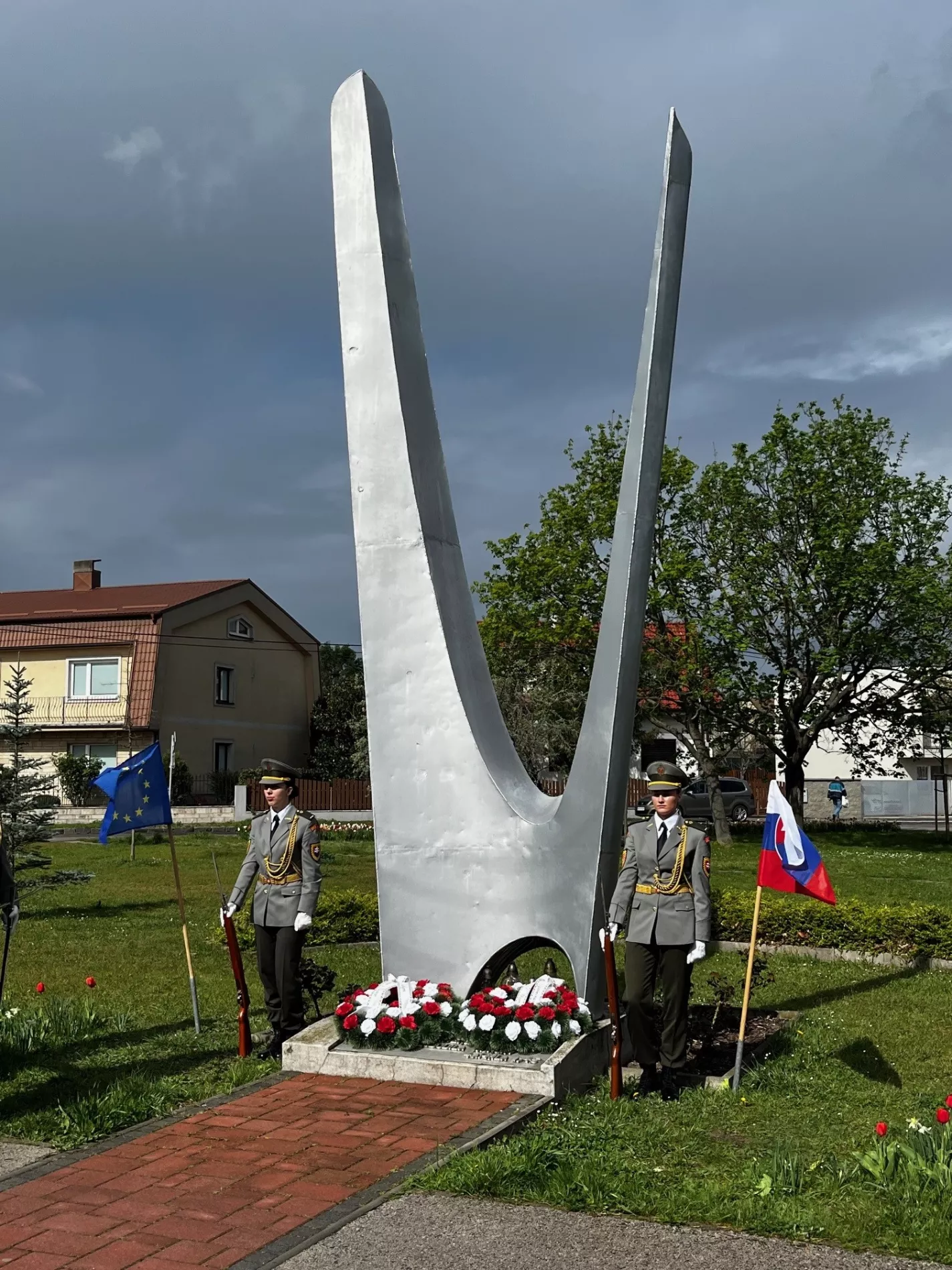 Vo Vajnoroch sme si pripomenuli výročie oslobodenia Bratislavy