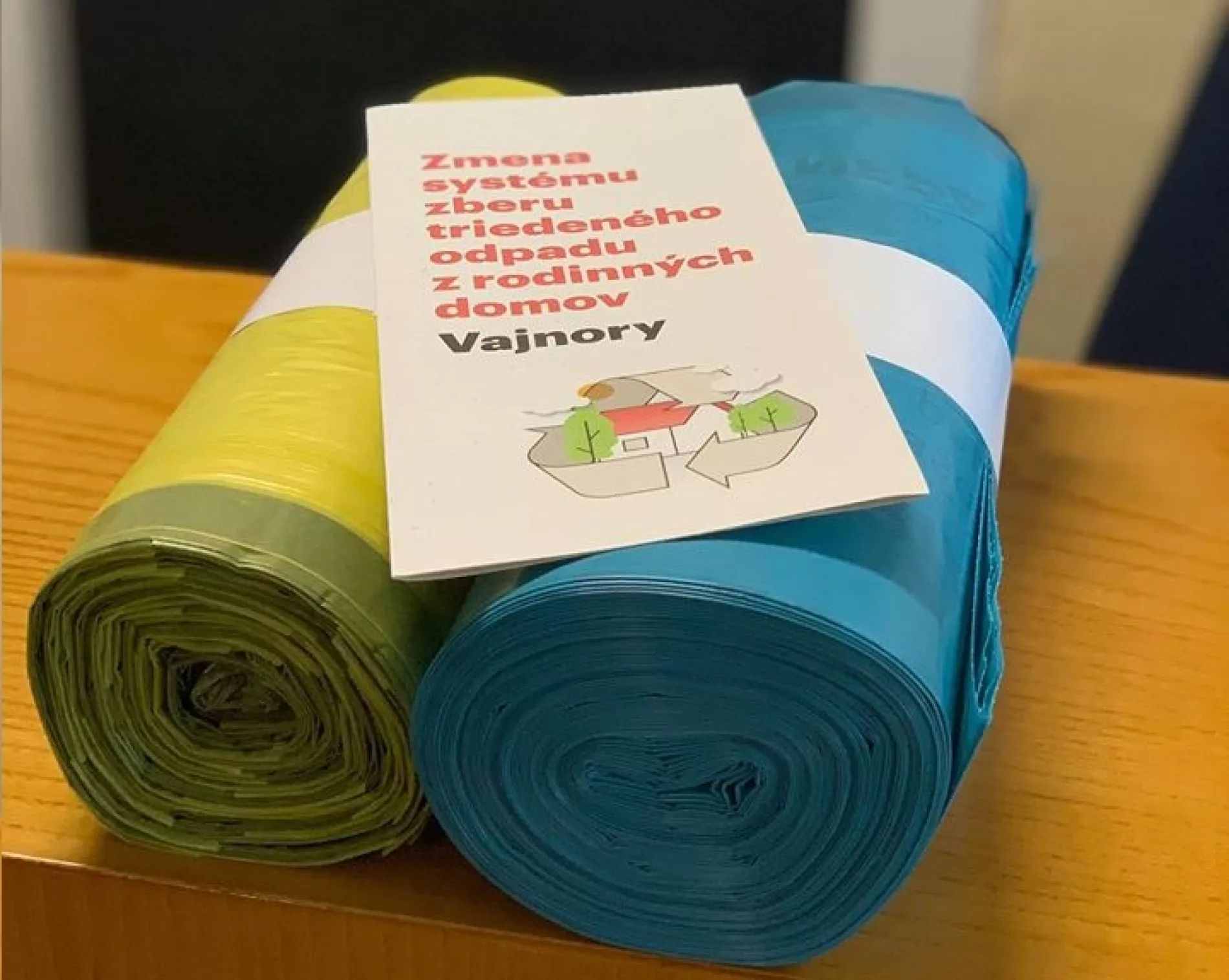 Spoločnosť OLO, a.s. od 2.5.2022 začína s distribúciou vriec na triedený odpad (plasty,papier)