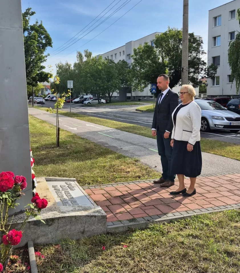 Vajnory si pripomínajú Výročie SNP
